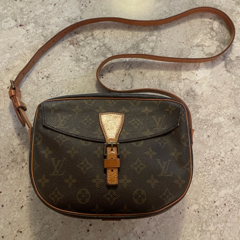Louis Vuitton Jeune Fille MM